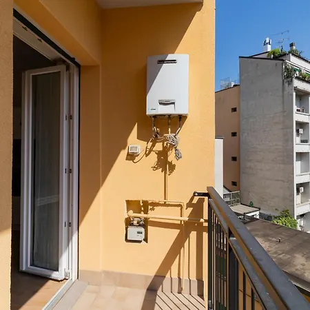 Altido Warm And Inviting Flat With Balcony * 米兰
