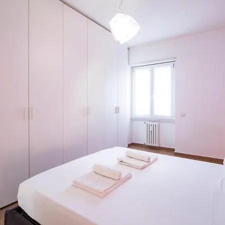 Altido Warm And Inviting Flat With Balcony 公寓 米兰